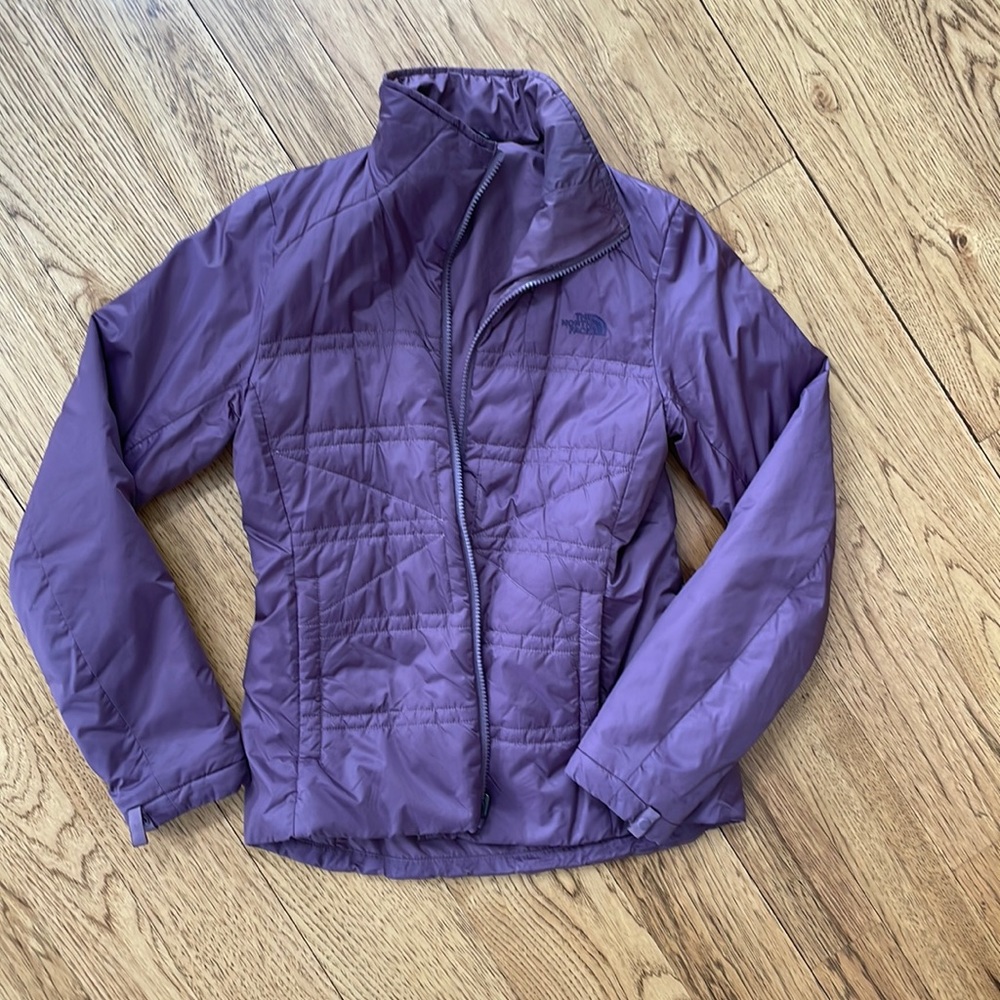 North face women’s thin puffer jacket size small